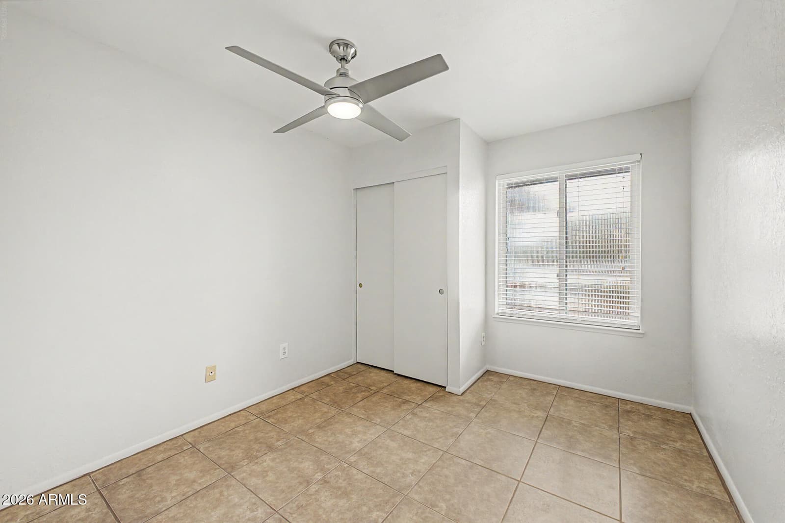 2208 E HEARN Road, Phoenix, AZ 85022 — photo 17 of 29