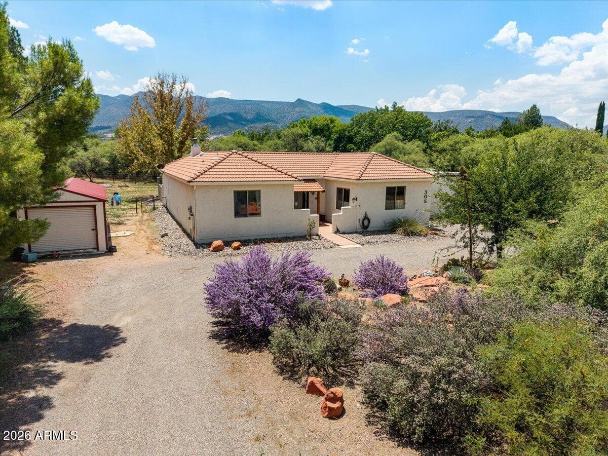 305 W FORT MCDOWELL Place, Camp Verde, AZ 86322 — photo 1 of 44