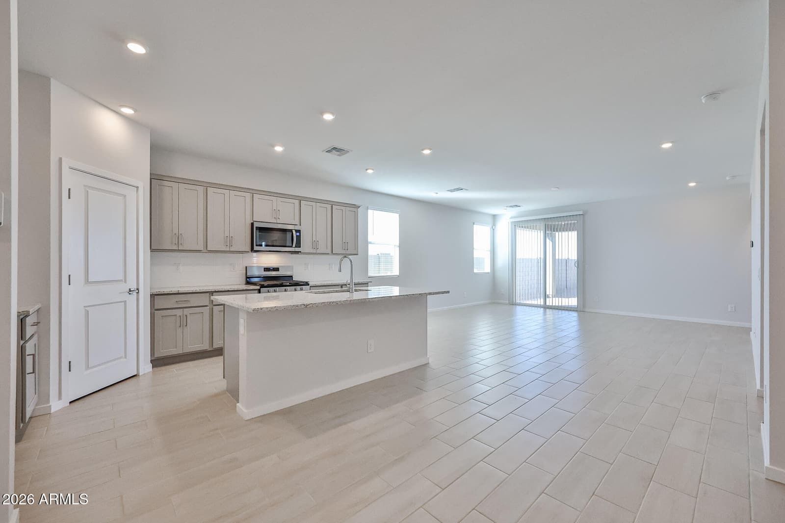 22842 W MONONA Lane, Surprise, AZ 85387 — photo 10 of 23