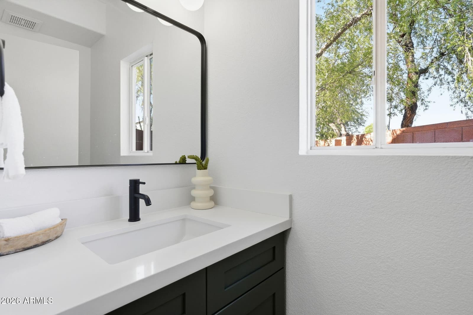 17606 N 17TH Place 1002, Phoenix, AZ 85022 — photo 19 of 28