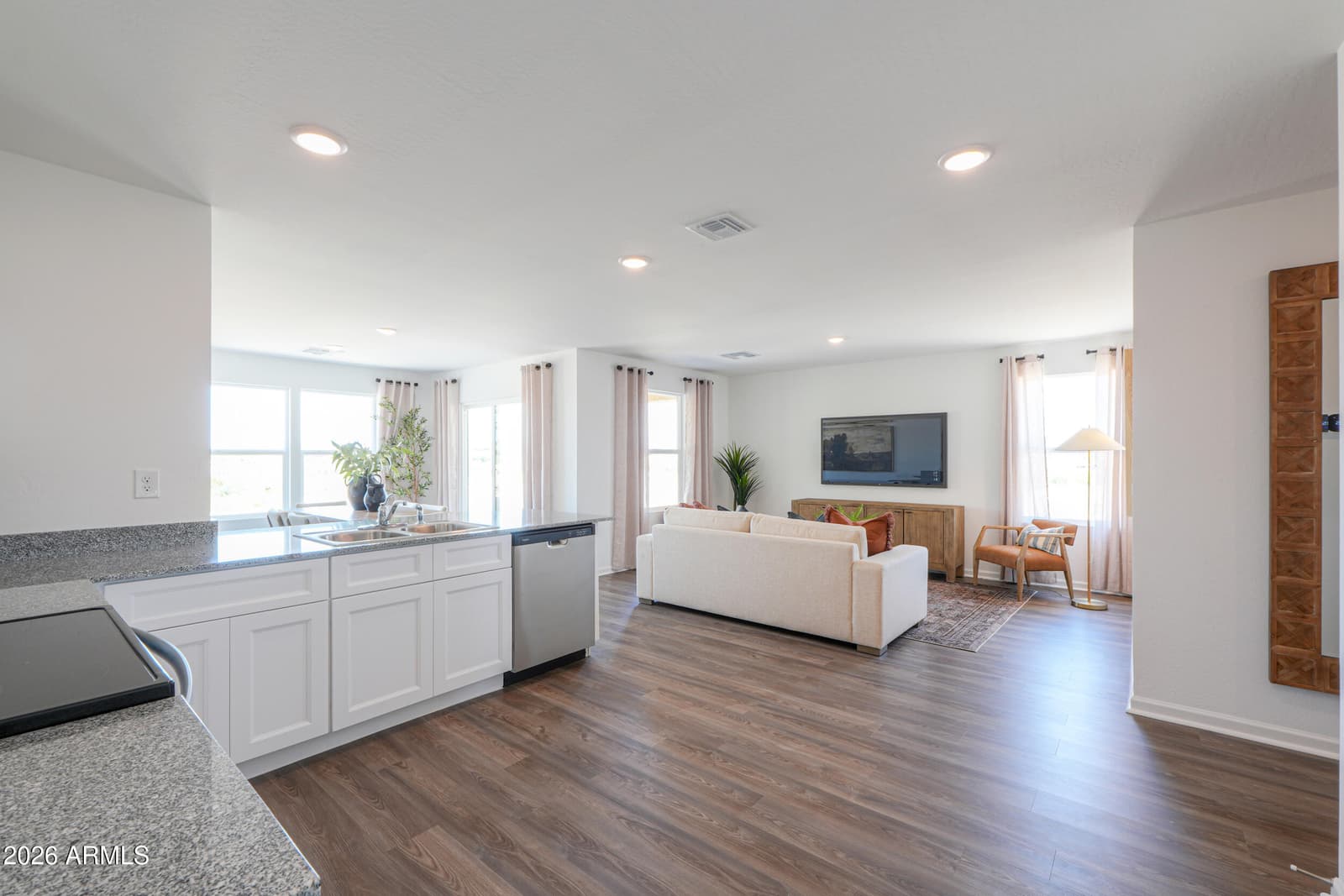 9770 W ARVADA Drive, Arizona City, AZ 85123 — photo 5 of 20