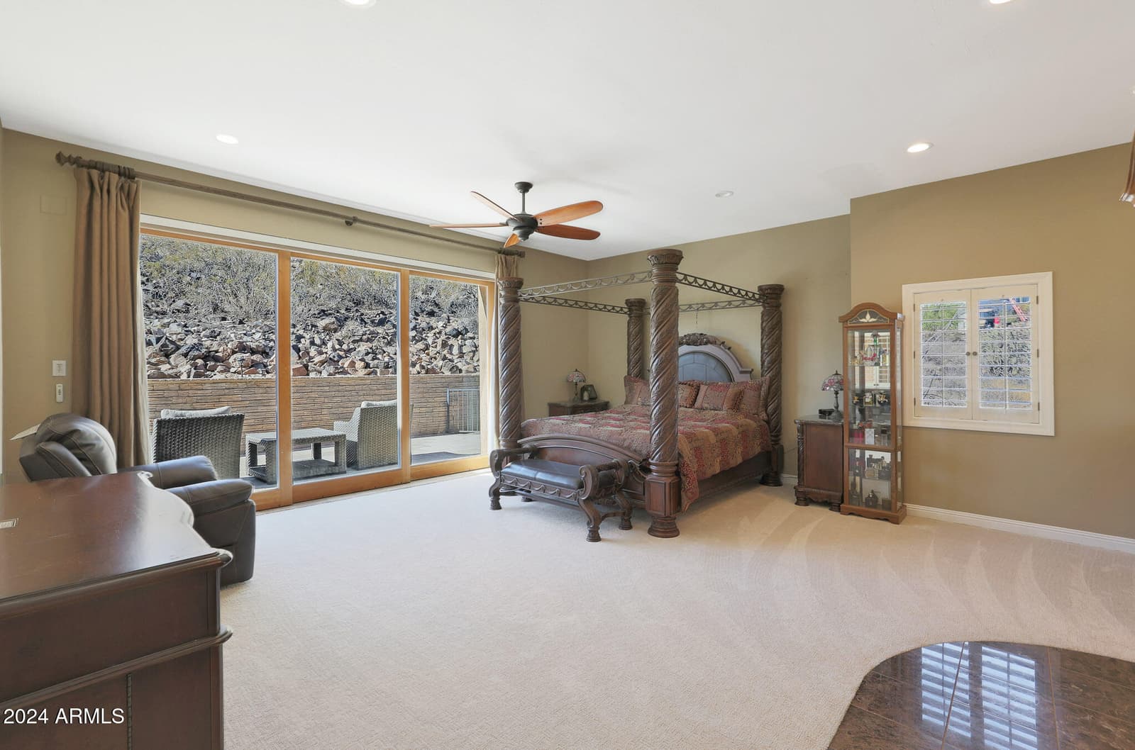 1044 W INDIAN HILLS Place, Phoenix, AZ 85023 — photo 6 of 68