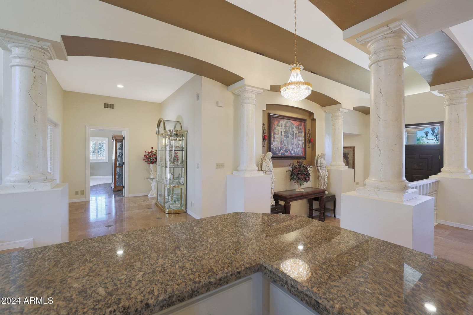 1044 W INDIAN HILLS Place, Phoenix, AZ 85023 — photo 14 of 68
