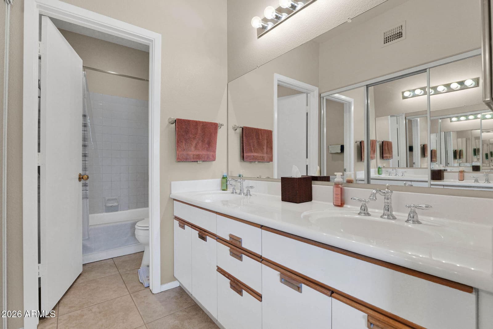 7710 E Gainey Ranch Road 101, Scottsdale, AZ 85258 — photo 23 of 43