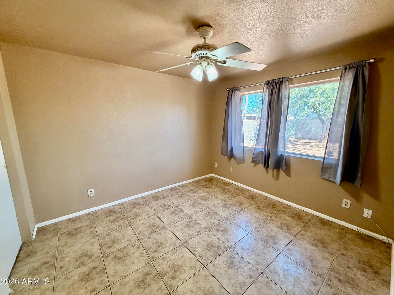 525 E JUDI Drive, Casa Grande, AZ 85122 — photo 9 of 20