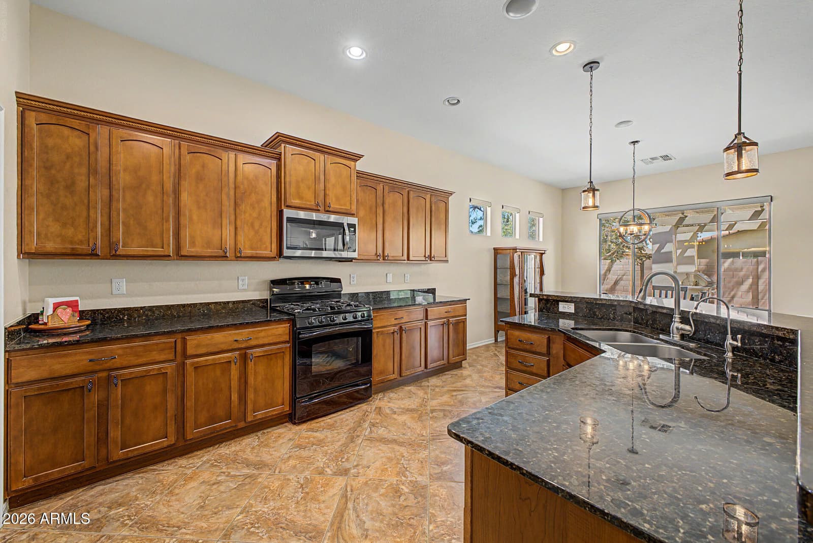 2660 E BLUE SPRUCE Lane, Gilbert, AZ 85298 — photo 8 of 21