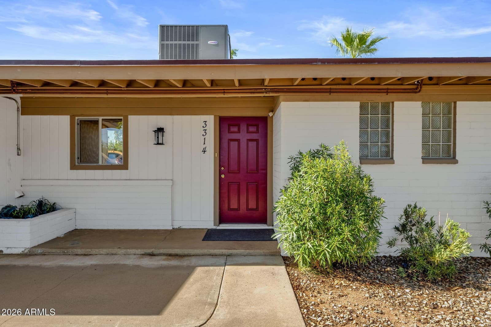 3314 E HOLLY Street, Phoenix, AZ 85008 — photo 4 of 33