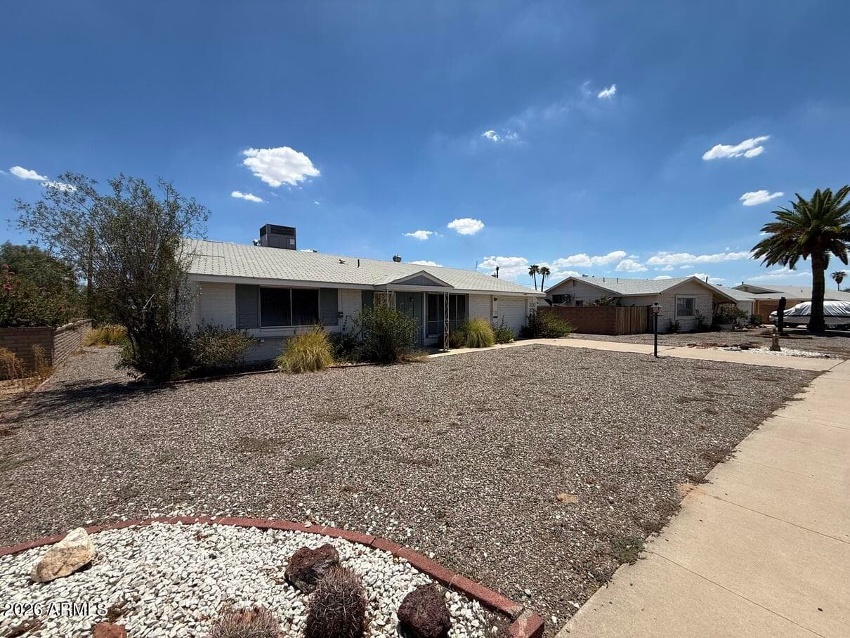 11007 W FLORIDA Avenue, Sun City, AZ 85351 — photo 1 of 38