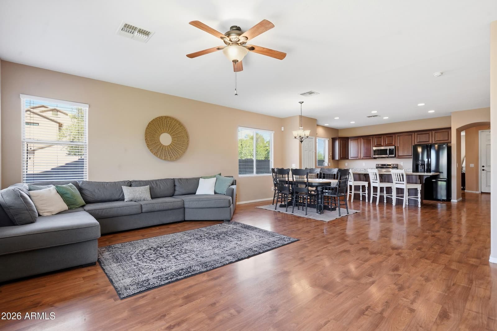 7208 W NICOLET Avenue, Glendale, AZ 85303 — photo 10 of 34