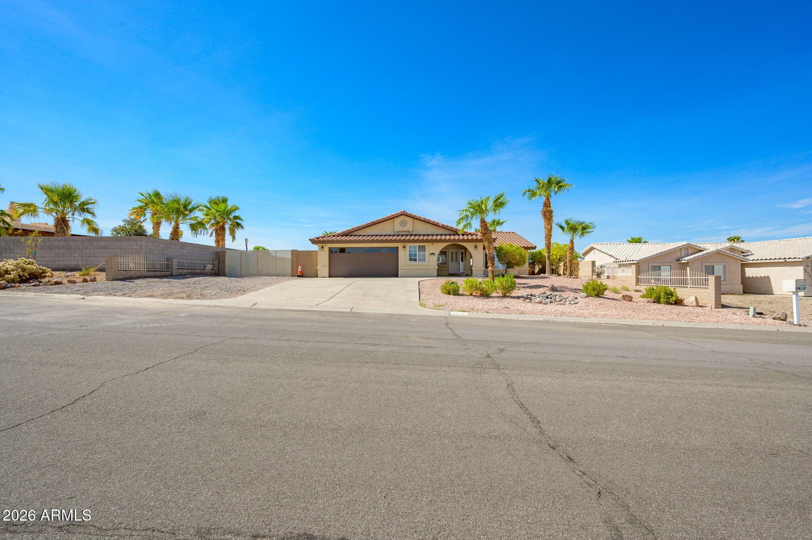 3472 Florence Avenue, Bullhead City, AZ 86429 — photo 3 of 62