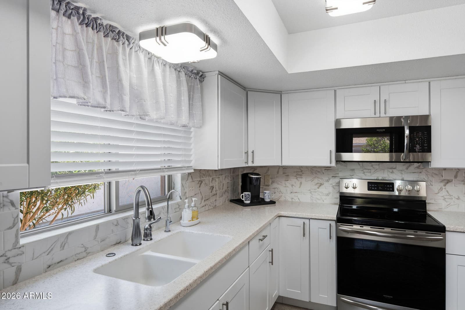 1674 LEISURE WORLD, Mesa, AZ 85206 — photo 10 of 128