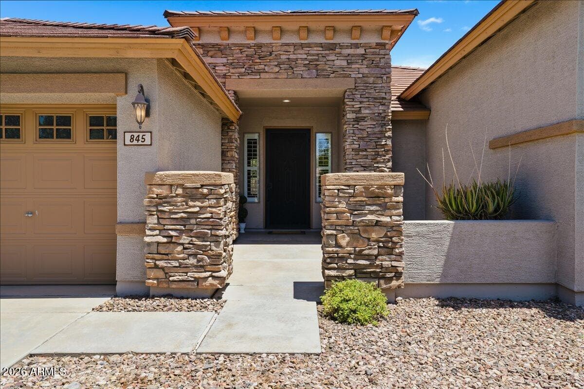 845 N THUNDERBIRD Avenue, Gilbert, AZ 85234 — photo 13 of 55