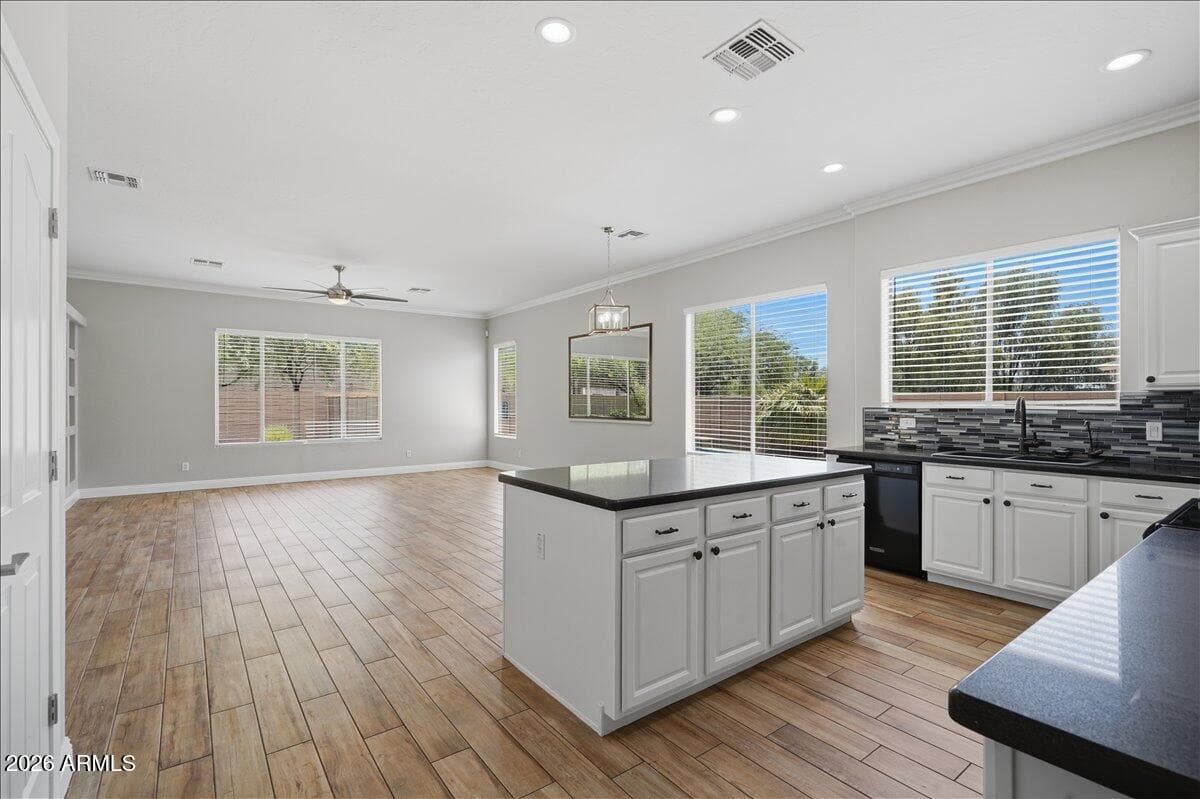 845 N THUNDERBIRD Avenue, Gilbert, AZ 85234 — photo 17 of 55
