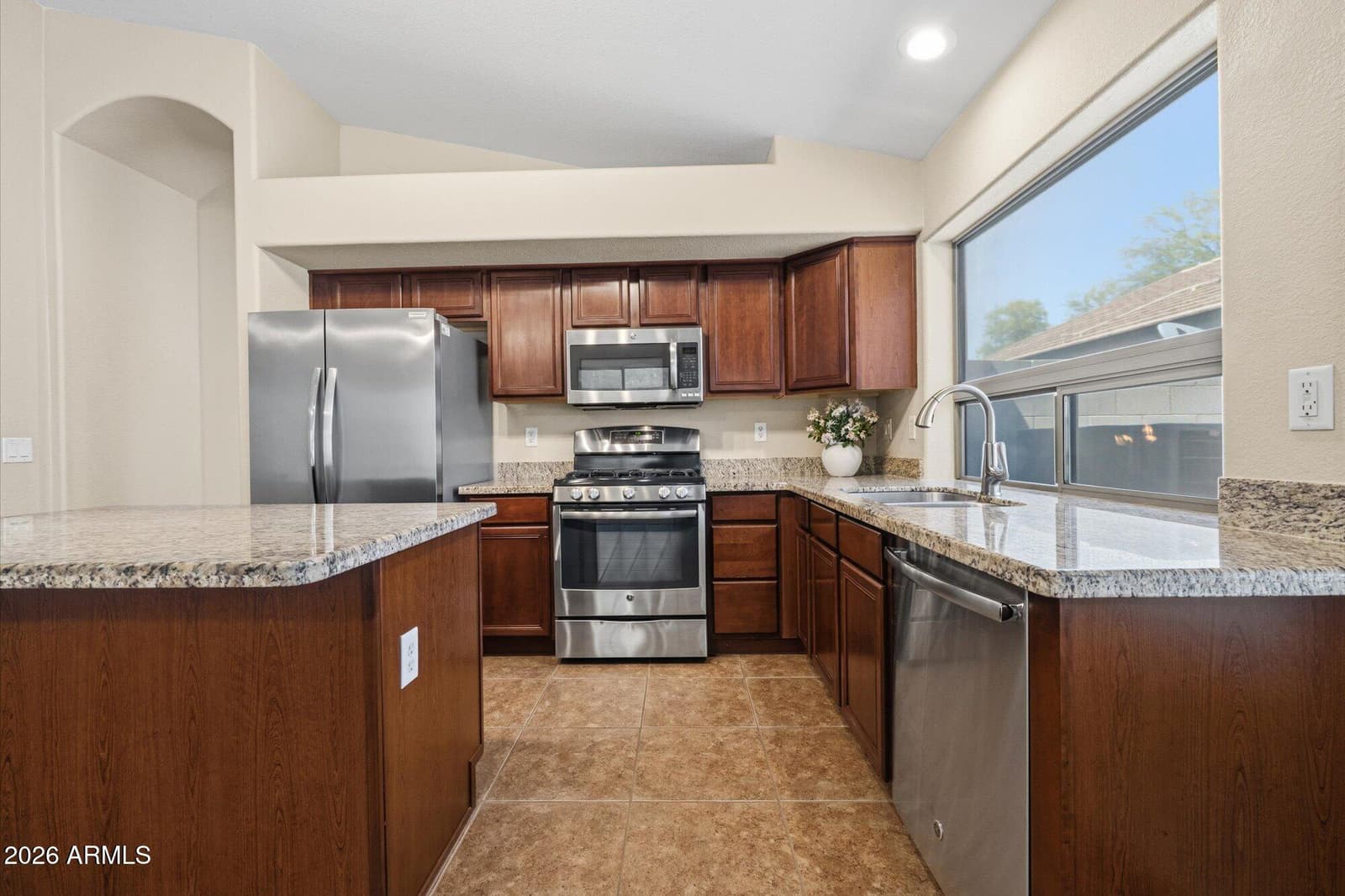 16747 W POLK Street, Goodyear, AZ 85338 — photo 7 of 26