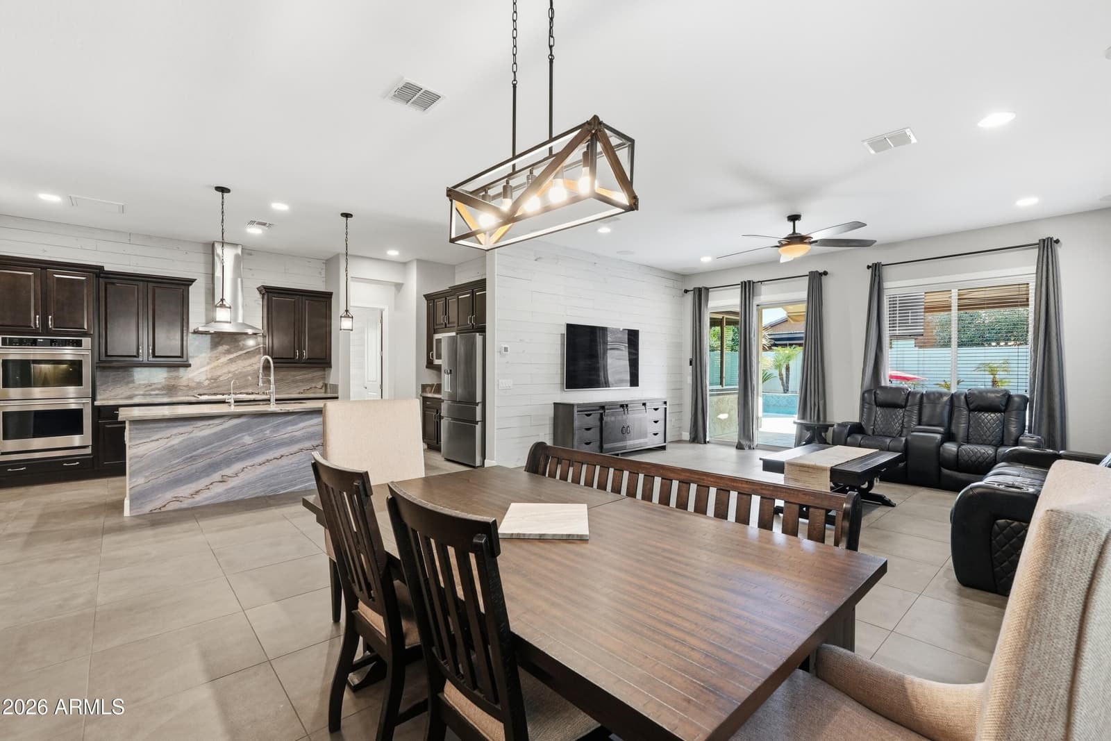 10333 W BUCKHORN Trail, Peoria, AZ 85383 — photo 3 of 114
