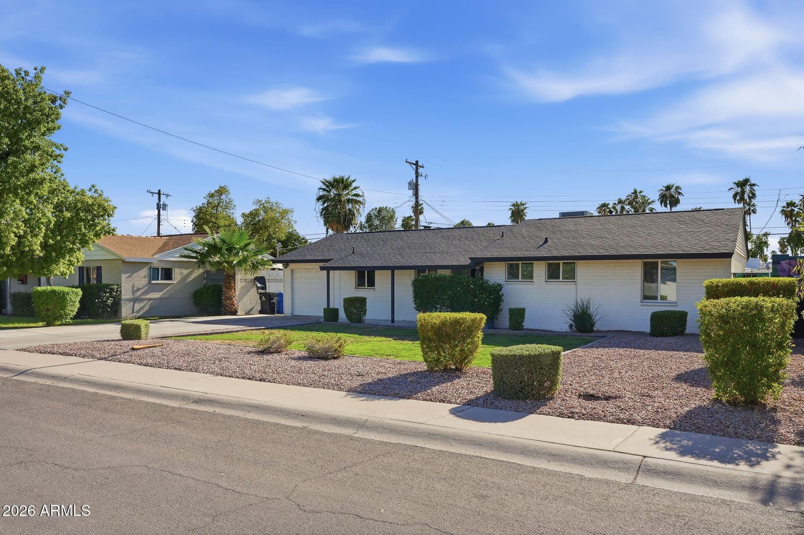 4720 N 14TH Avenue, Phoenix, AZ 85013 — photo 4 of 46