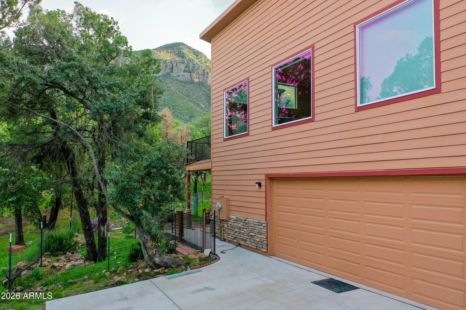 221 E Oso Trail, Hereford, AZ 85615 — photo 5 of 63
