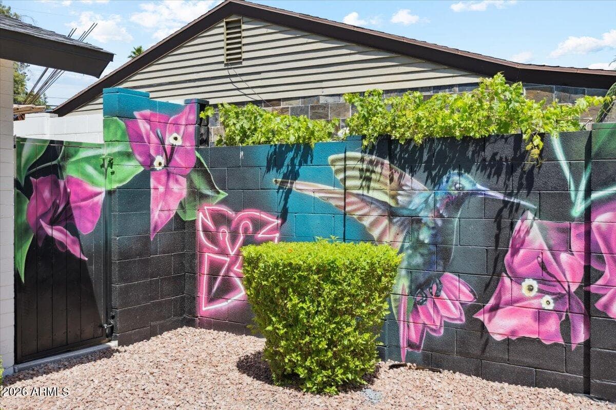 4720 N 14TH Avenue, Phoenix, AZ 85013 — photo 3 of 46