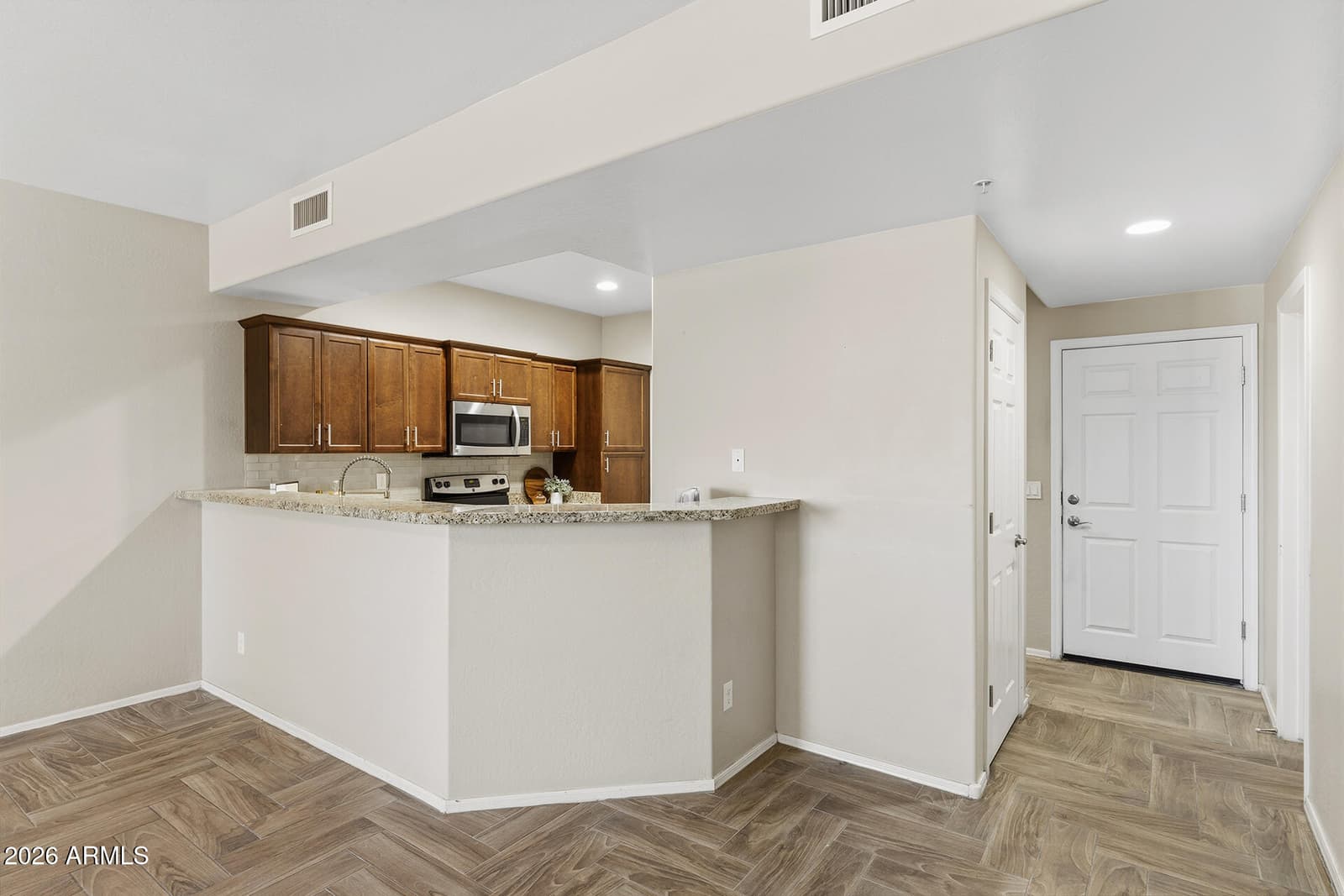 21655 N 36TH Avenue 106, Glendale, AZ 85308 — photo 10 of 54