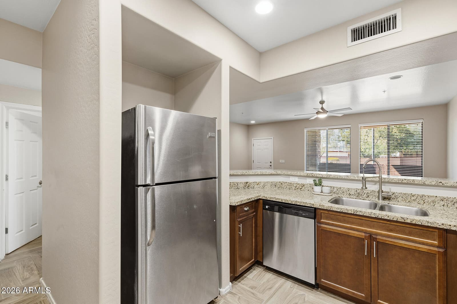 21655 N 36TH Avenue 106, Glendale, AZ 85308 — photo 12 of 54