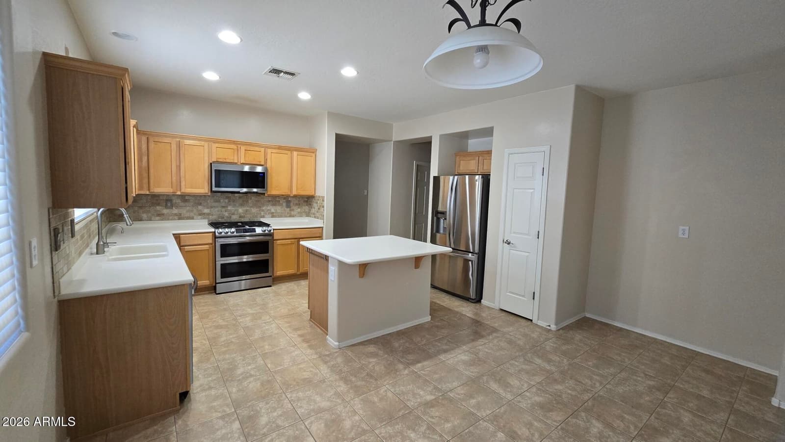 40720 N TRAILHEAD Way, Phoenix, AZ 85086 — photo 6 of 37