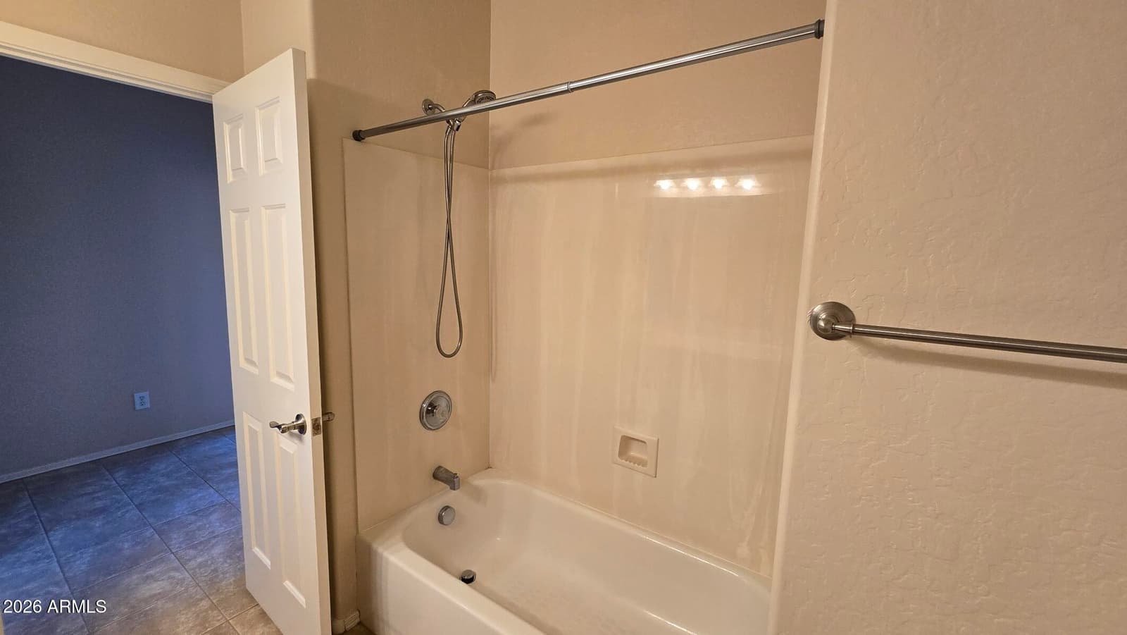 40720 N TRAILHEAD Way, Phoenix, AZ 85086 — photo 25 of 37
