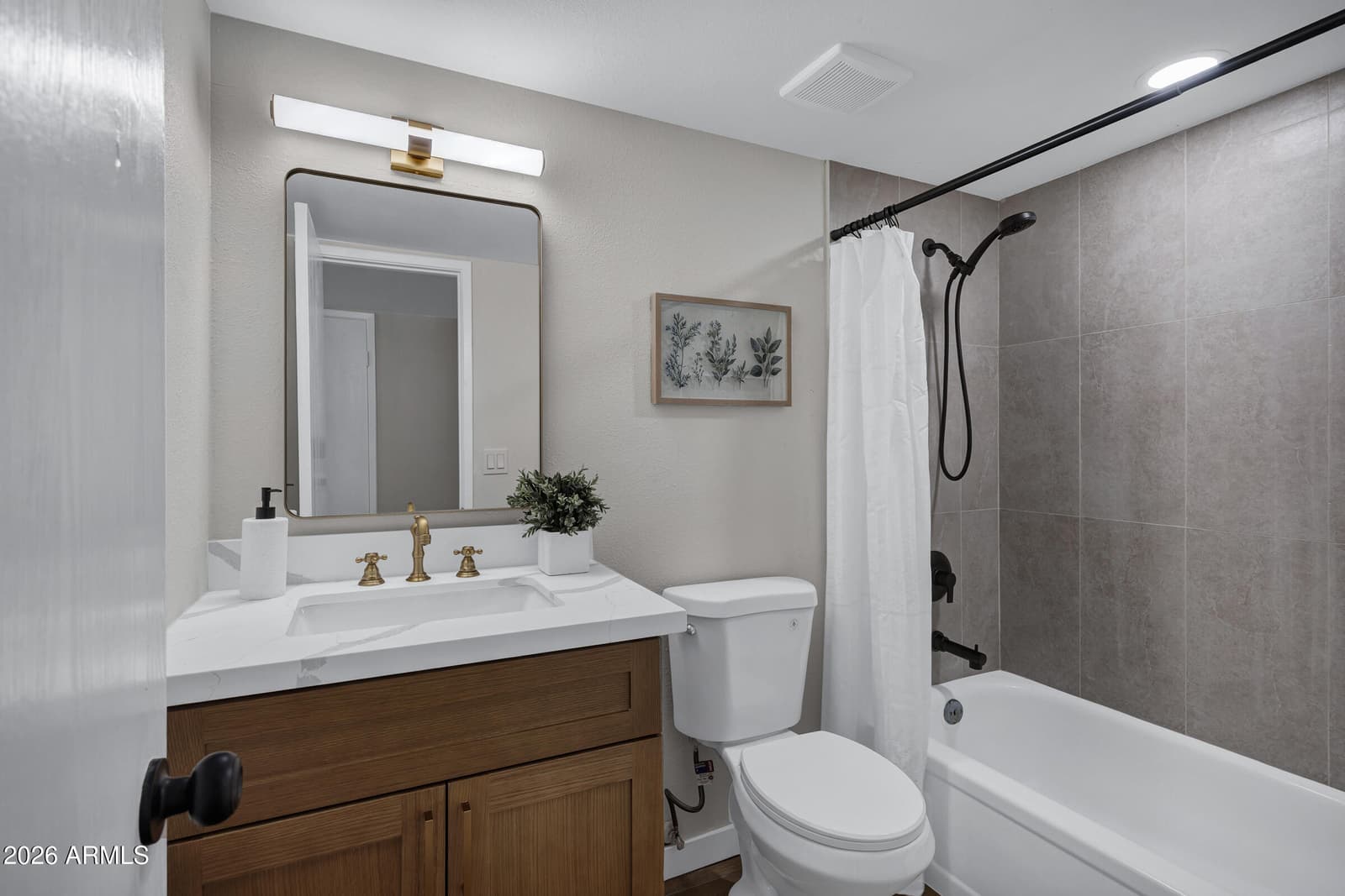 10208 N 8TH Place B, Phoenix, AZ 85020 — photo 17 of 25