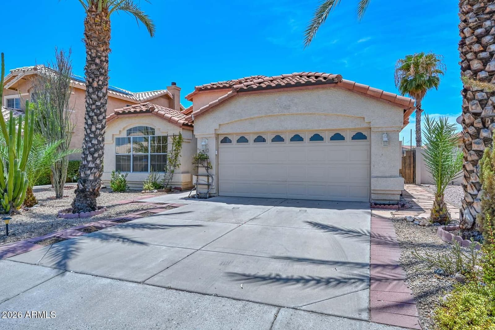 7911 W Kimberly Way, Glendale, AZ 85308 — photo 2 of 47