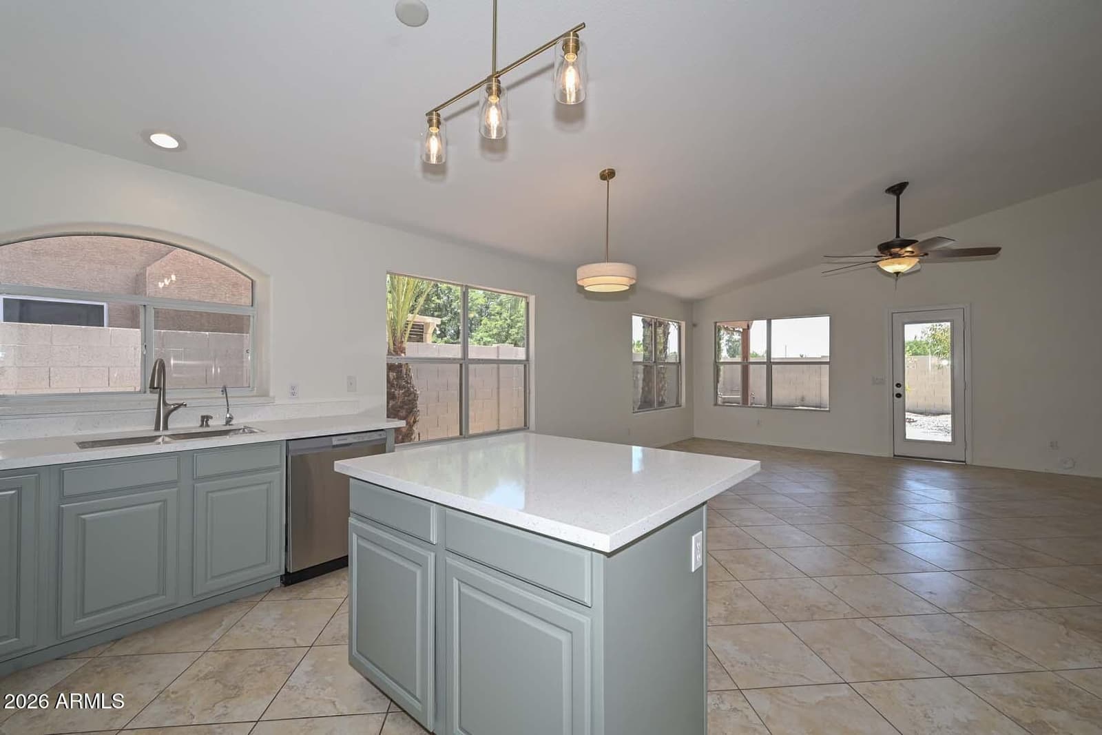 7911 W Kimberly Way, Glendale, AZ 85308 — photo 14 of 47