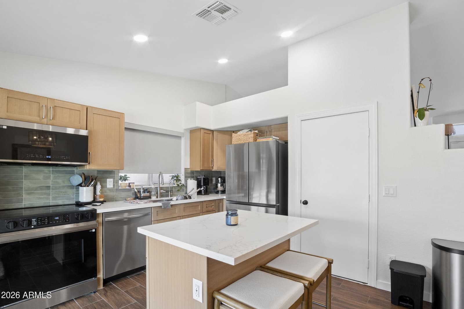 10727 E EL MORO Avenue, Mesa, AZ 85208 — photo 12 of 34