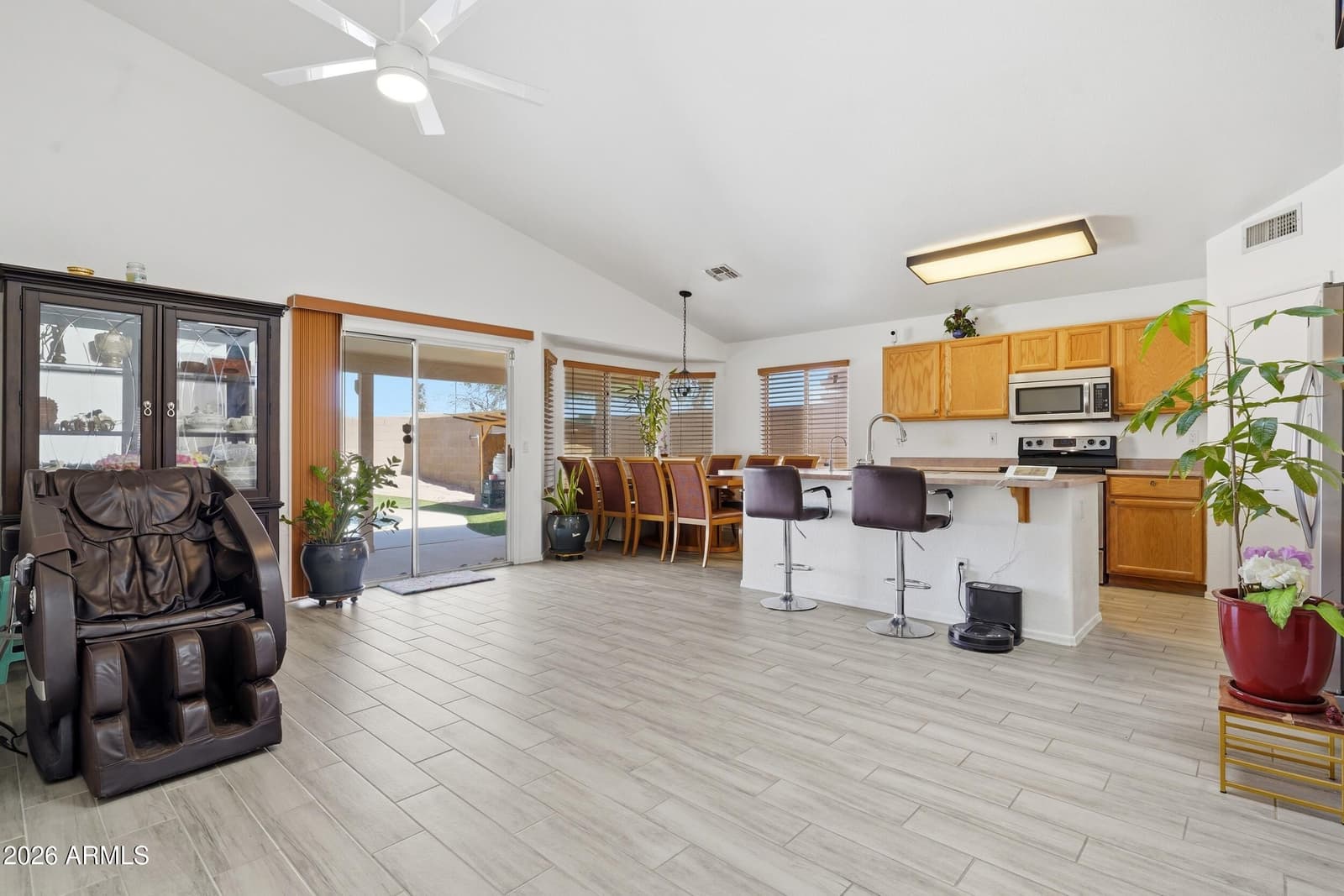 16605 N 23RD Place, Phoenix, AZ 85022 — photo 13 of 40