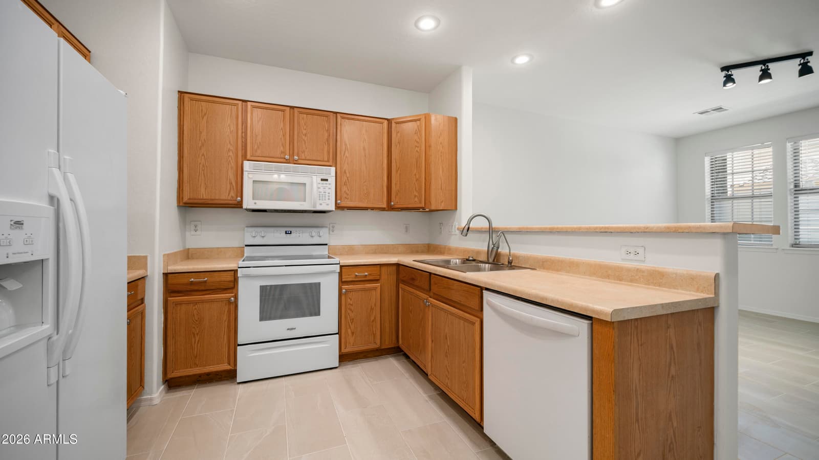 6710 E UNIVERSITY Drive 124, Mesa, AZ 85205 — photo 5 of 16