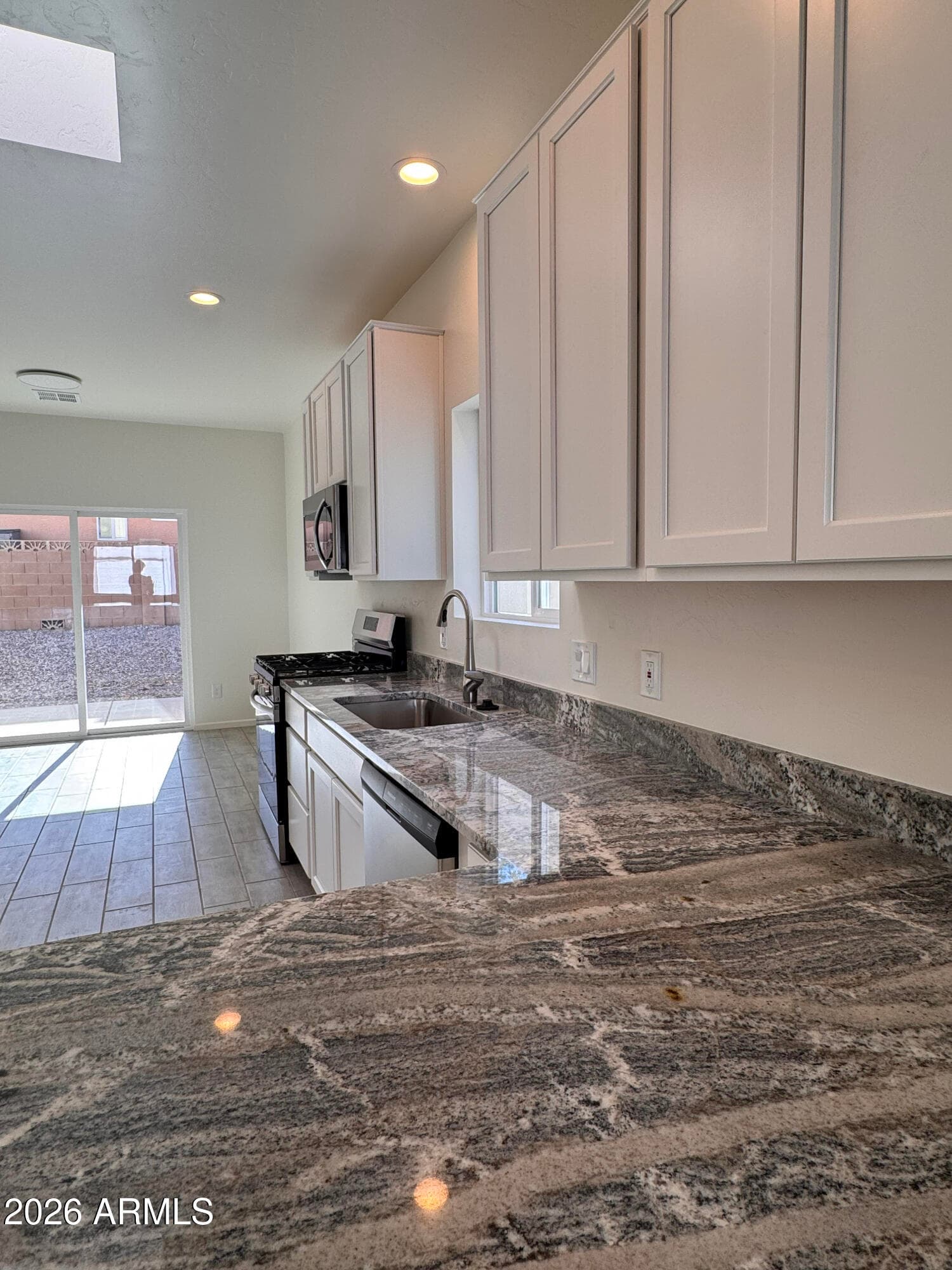 530 S Sky Ranch Road, Sierra Vista, AZ 85635 — photo 6 of 47