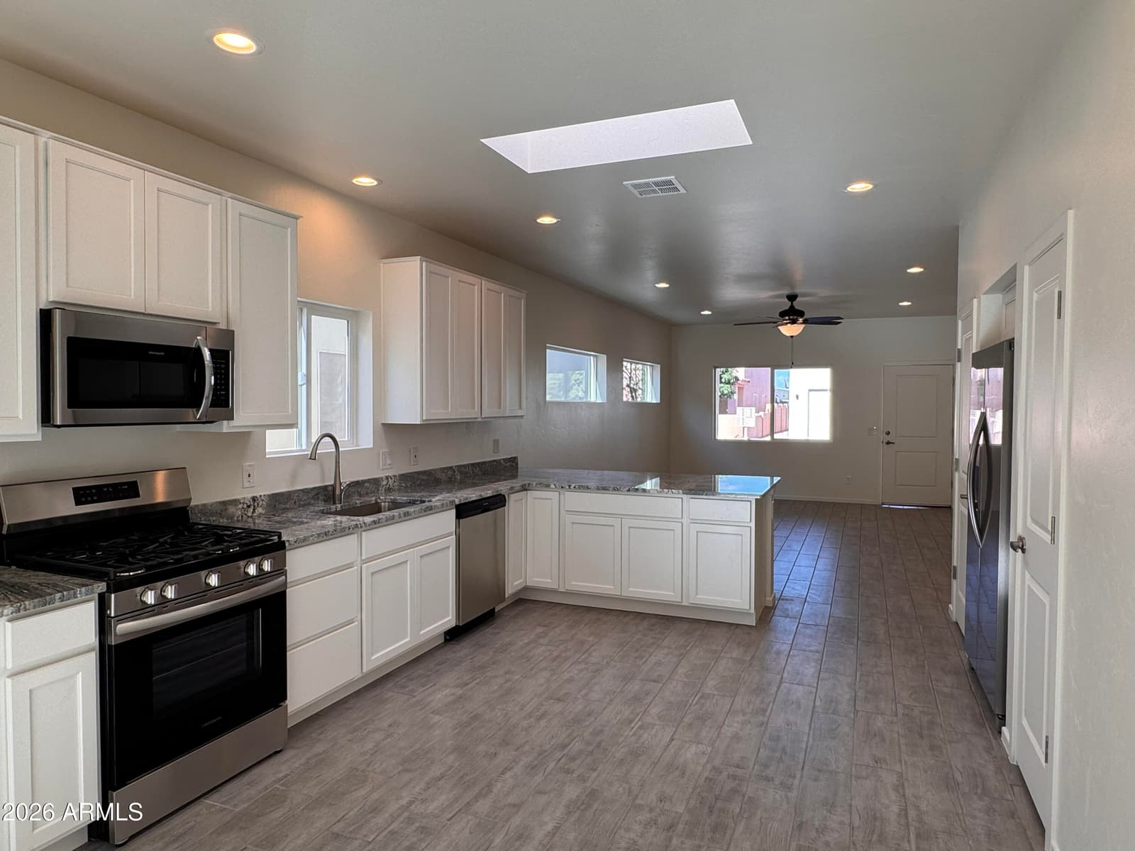 530 S Sky Ranch Road, Sierra Vista, AZ 85635 — photo 9 of 47