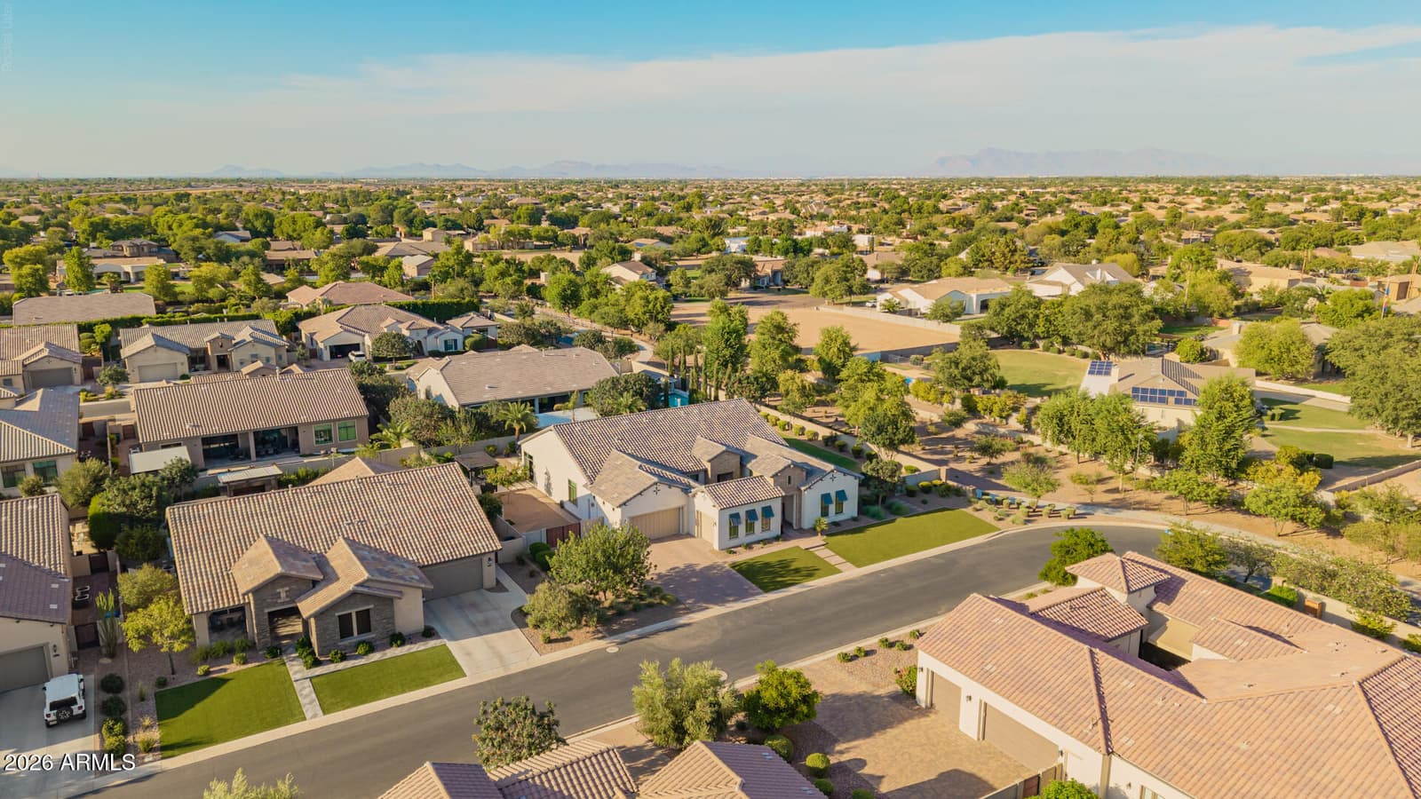 2580 E VALLEJO Drive, Gilbert, AZ 85298 — photo 5 of 90