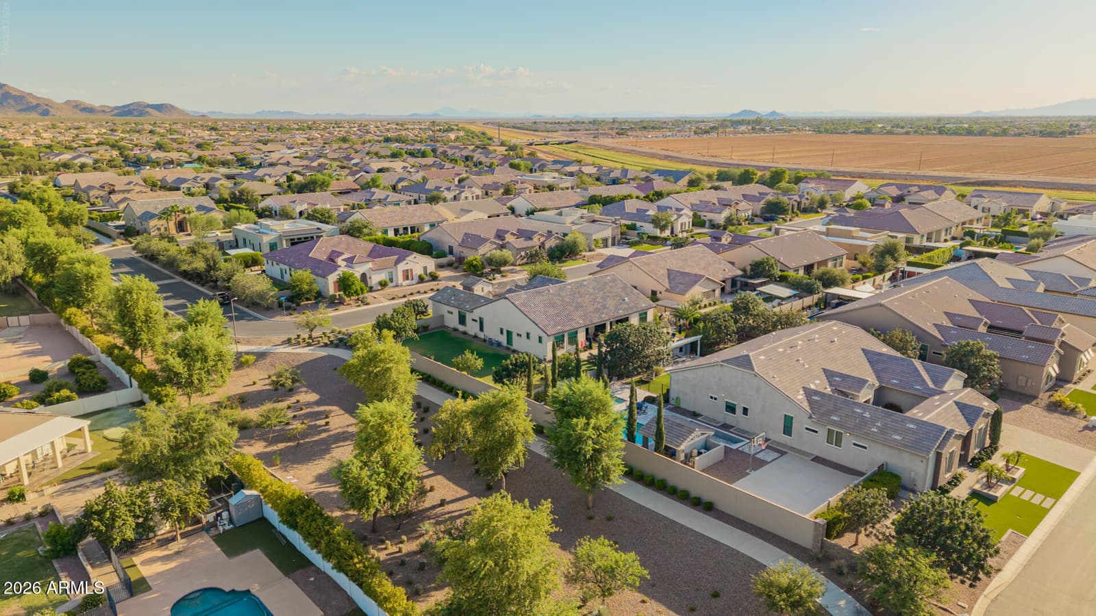 2580 E VALLEJO Drive, Gilbert, AZ 85298 — photo 10 of 90