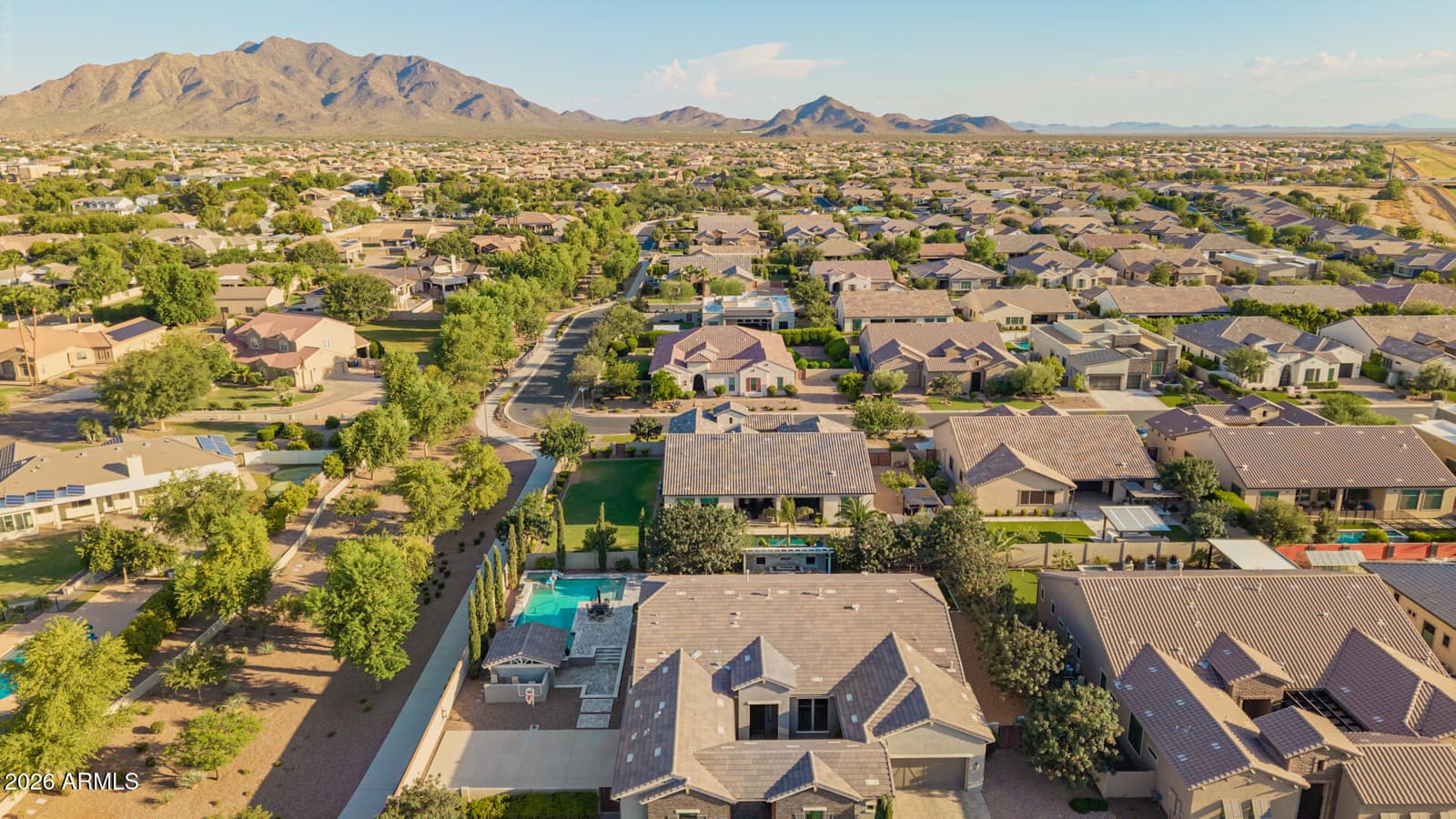 2580 E VALLEJO Drive, Gilbert, AZ 85298 — photo 12 of 90