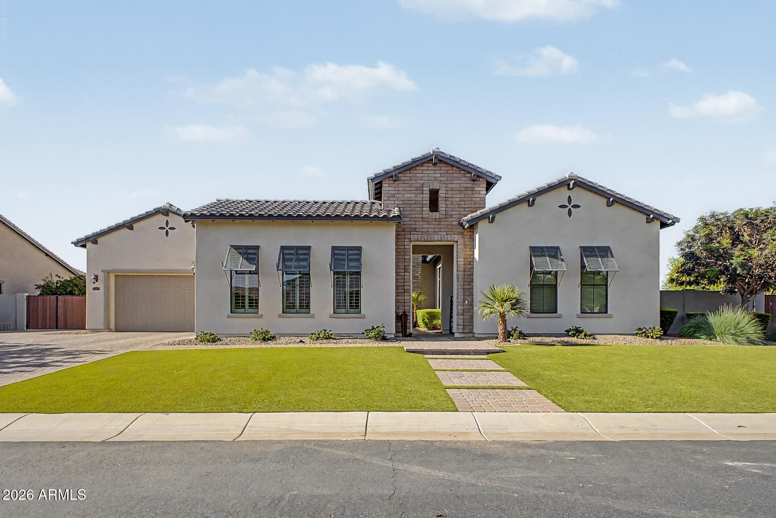 2580 E VALLEJO Drive, Gilbert, AZ 85298 — photo 13 of 90
