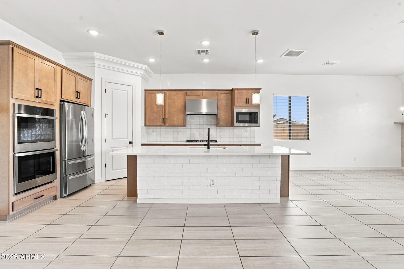 7527 N 84TH Avenue, Glendale, AZ 85305 — photo 11 of 60