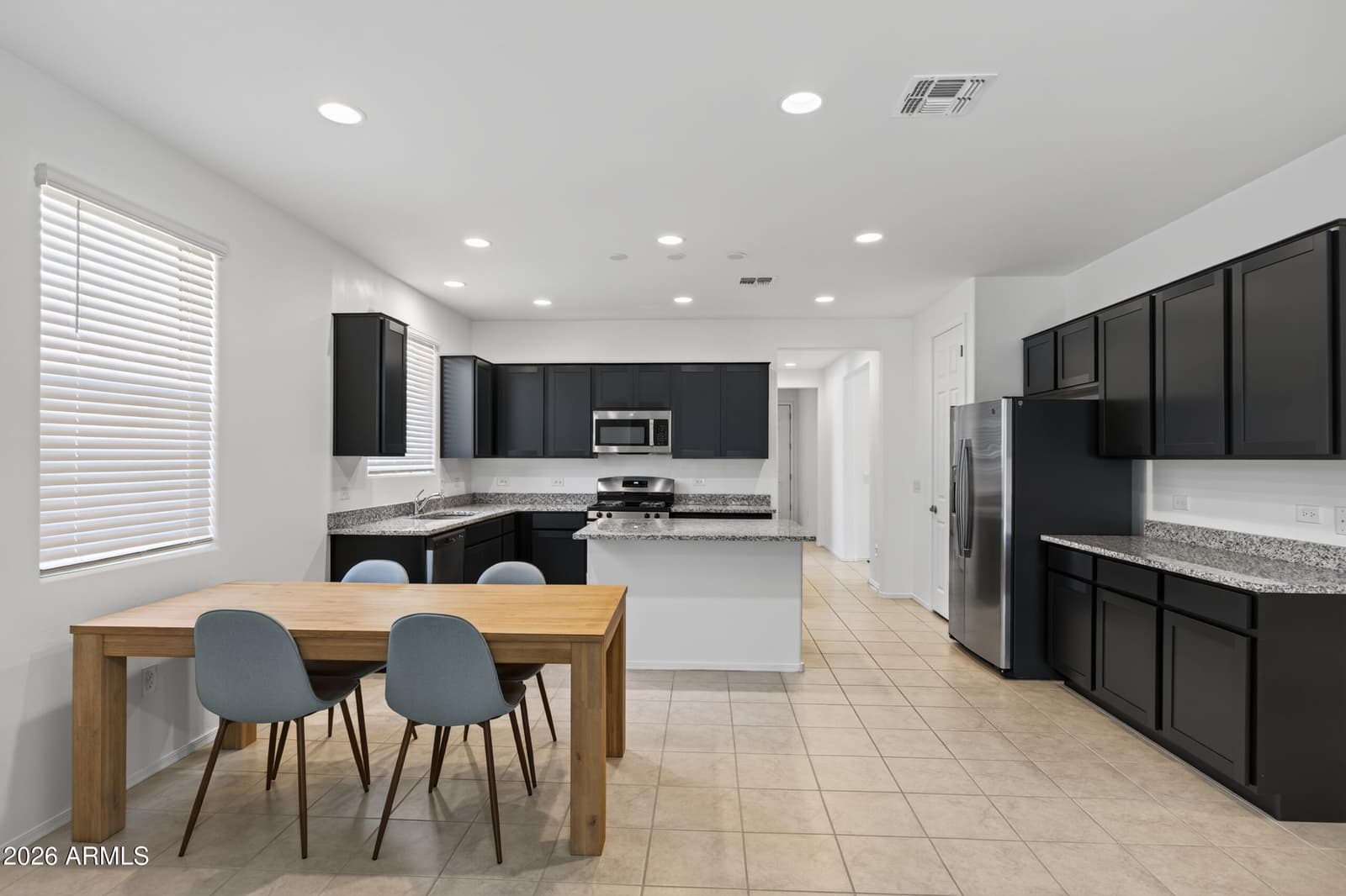 6484 E VIA JARDIN VERDE, Tucson, AZ 85756 — photo 13 of 56