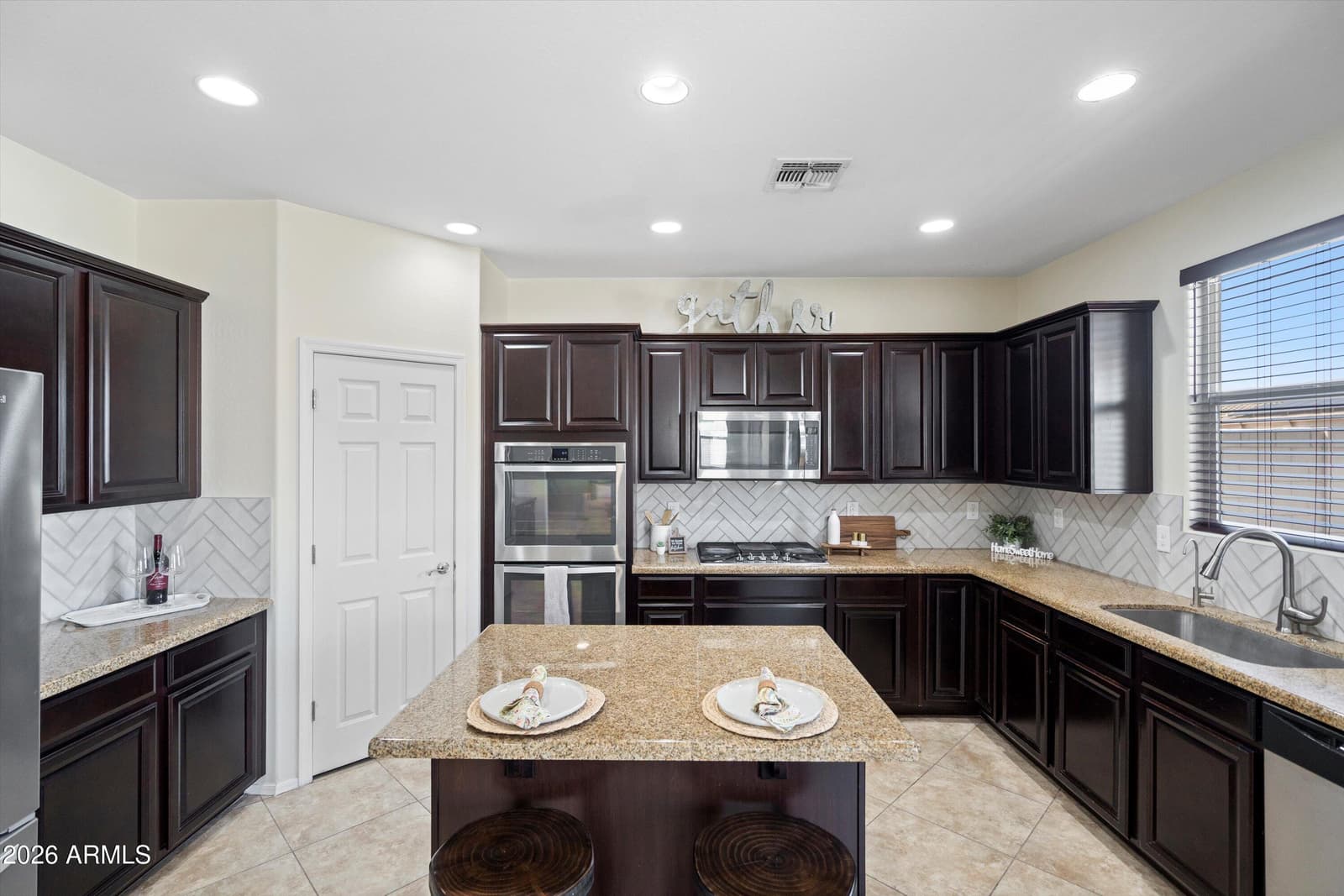 10855 S 175TH Drive, Goodyear, AZ 85338 — photo 16 of 96