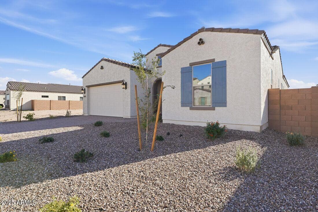 4103 E BRITTLEBUSH Lane, San Tan Valley, AZ 85140 — photo 2 of 50