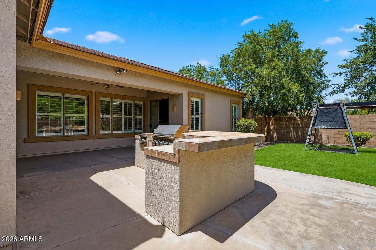 845 N THUNDERBIRD Avenue, Gilbert, AZ 85234 — photo 46 of 55