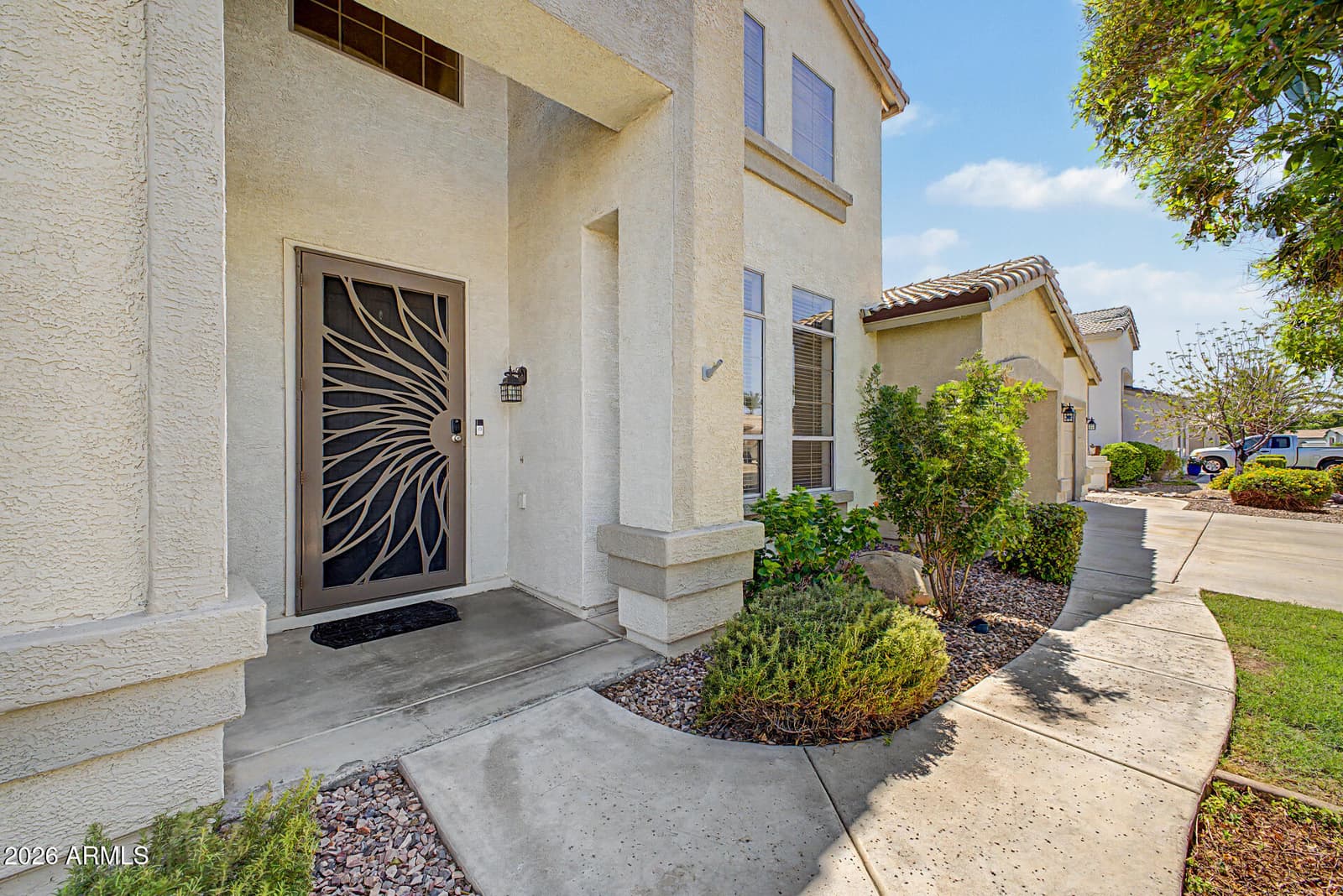 2103 W HAWKEN Way, Chandler, AZ 85286 — photo 4 of 38
