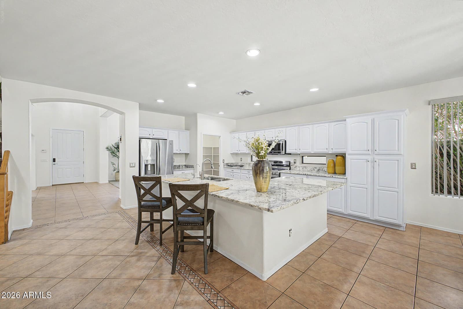 2103 W HAWKEN Way, Chandler, AZ 85286 — photo 10 of 38