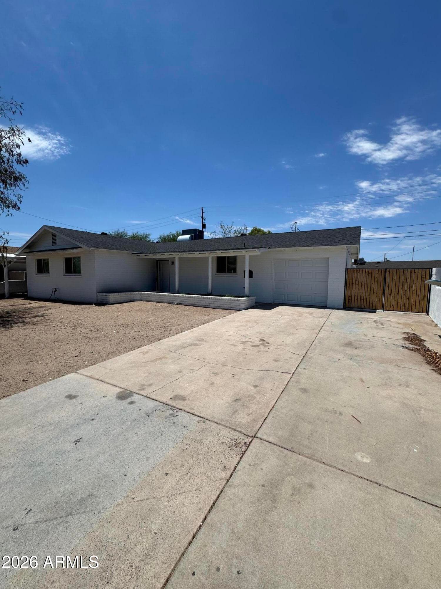 3026 N 40TH Drive, Phoenix, AZ 85019 — photo 1 of 15