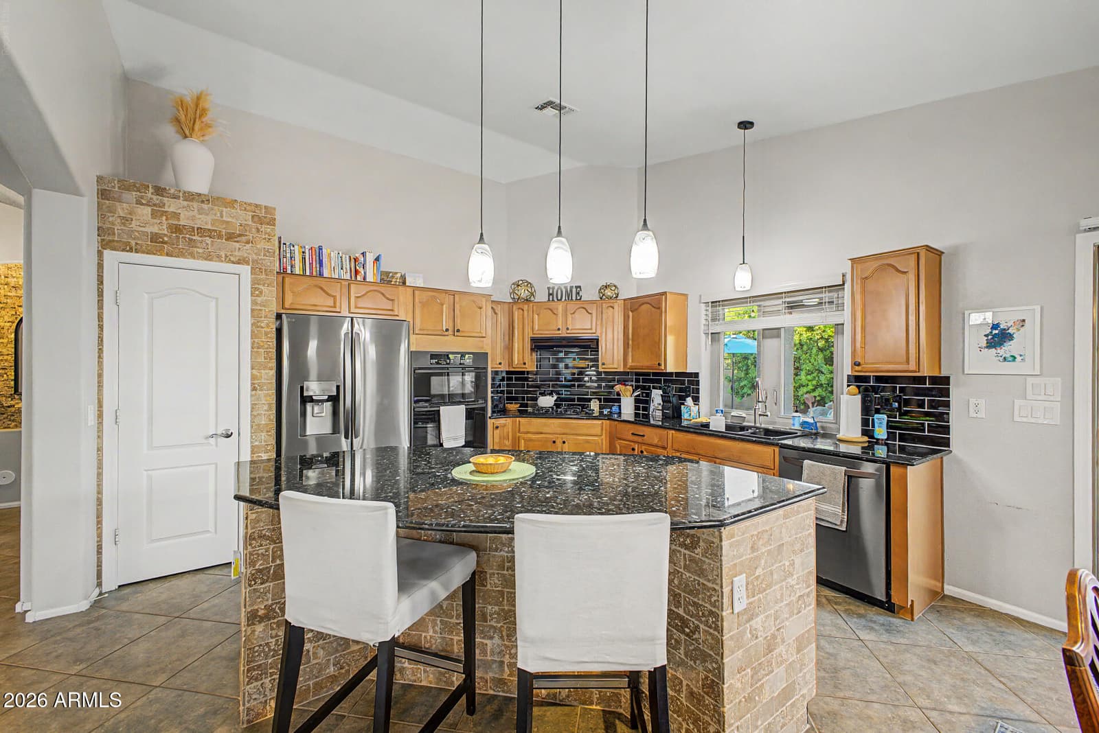 29115 N MOUNTAIN VIEW Road, San Tan Valley, AZ 85143 — photo 11 of 32