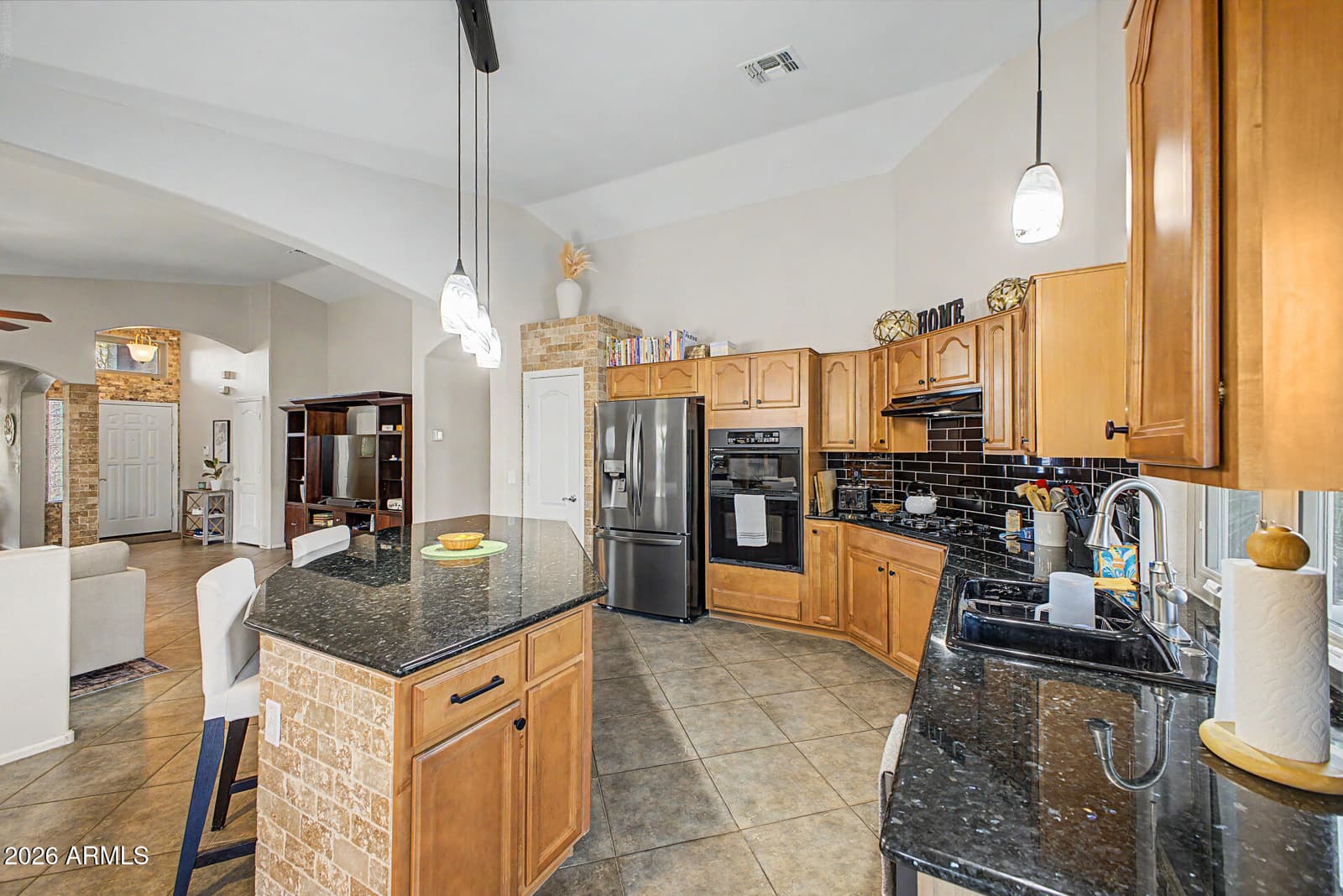29115 N MOUNTAIN VIEW Road, San Tan Valley, AZ 85143 — photo 9 of 32