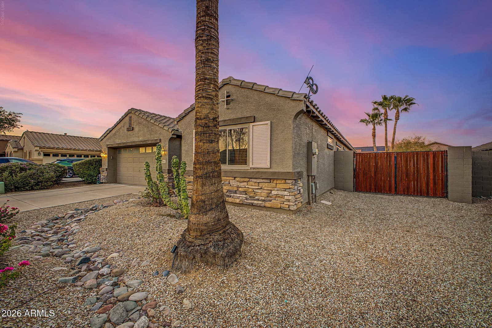 29115 N MOUNTAIN VIEW Road, San Tan Valley, AZ 85143 — photo 4 of 32