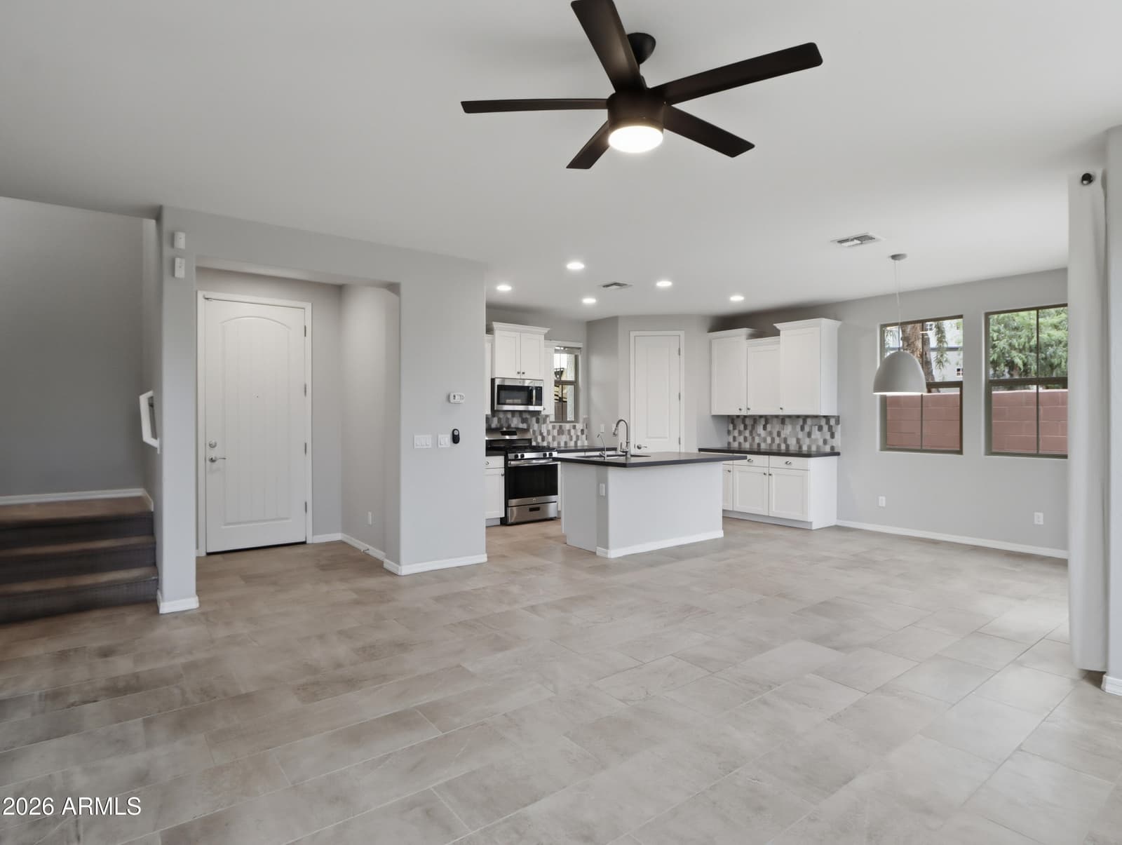 1942 S SYCAMORE Place, Chandler, AZ 85286 — photo 8 of 51